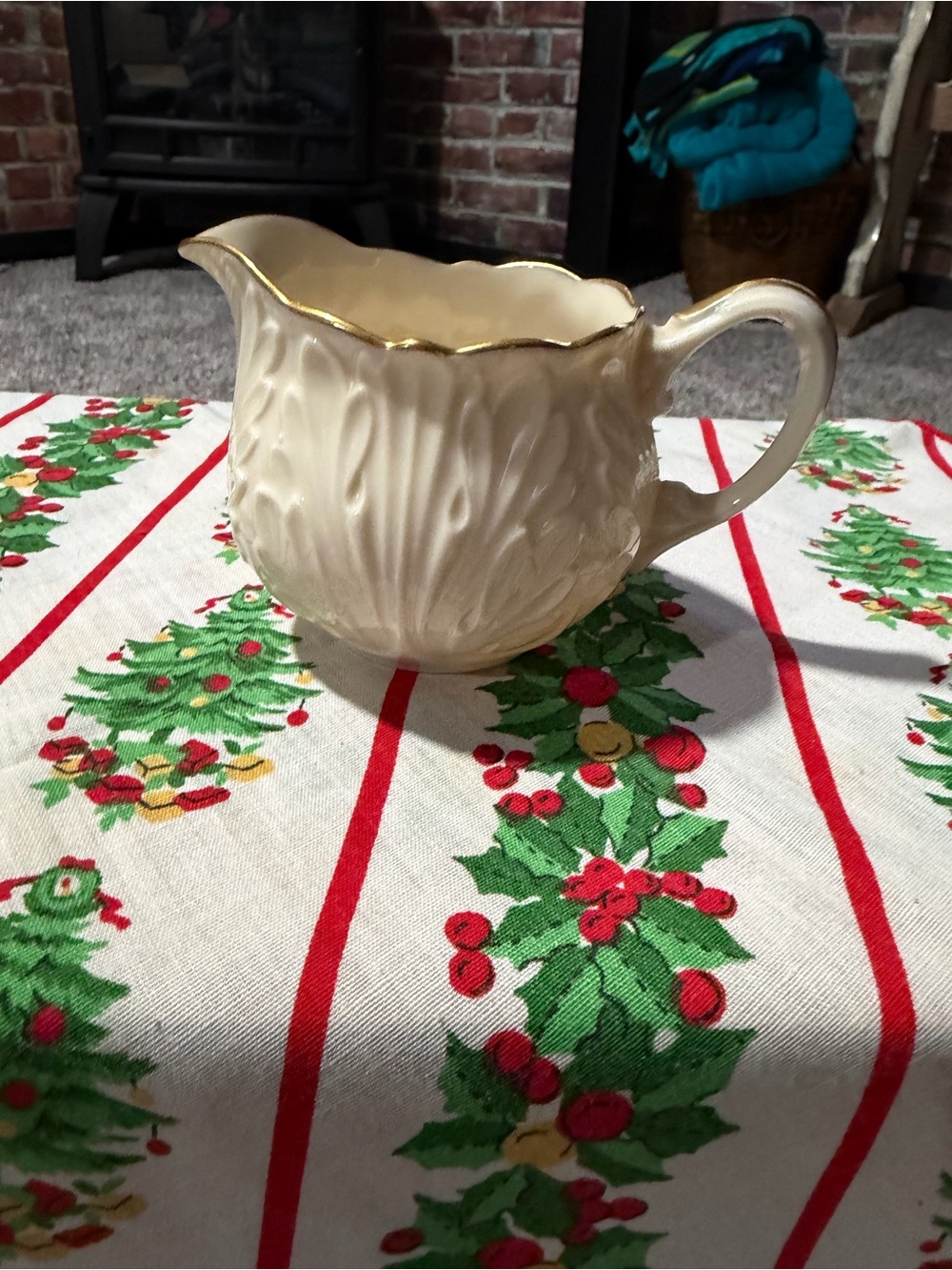 Lenox Creamer Cottage leaf with Gold Trim - Elegant Home Holiday Accent